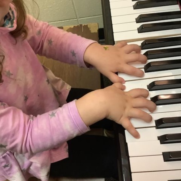 Meet your Posher, Beth - Picture 1 of 1